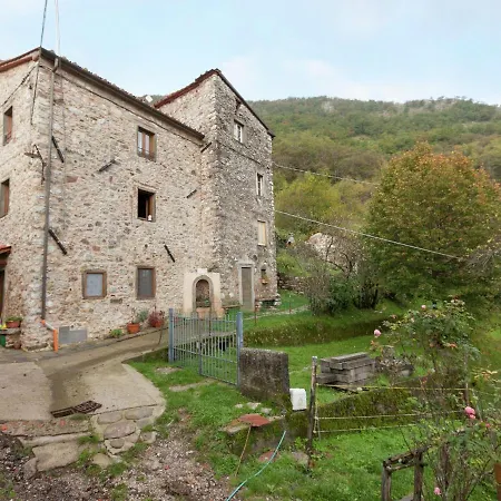 Characteristic Tuscan Flat Lucchio
